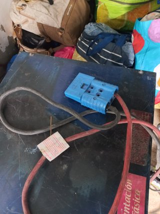 Cargador ULMA Compact Trifásico