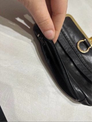 Portafoglio/portamonete nero con dettagli oro