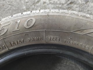 juego de 2 neumáticos 195/60R15, año 2023.