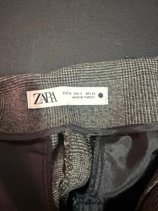 Pantalón Zara Mujer Slim Gris Cuadros