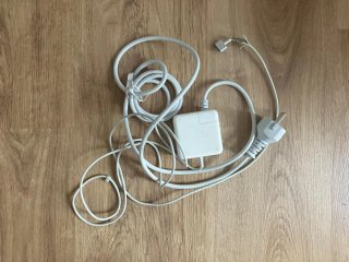 MacBook Air 13,3 2015