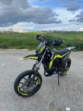 Sherco 49 Supermotard 2023 Negra/Amarilla