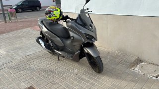 QJ Motor 125 Maxi Scooter Gris