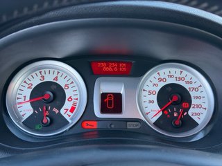 Renault Clio III 2008 Gasolina 100cv Negro 1.2Tce