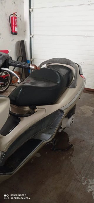 Piaggio X8 200, o cambio