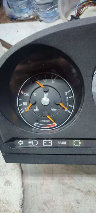 Cuadro Mercedes R107 W116