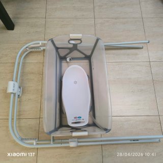 Bañera de bebé plegable con patas
