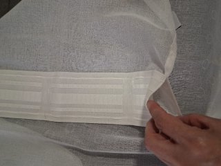 Cortinas blancas finas a estrenar muy bonitas.