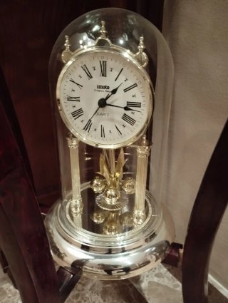 Reloj de sobremesa Imato