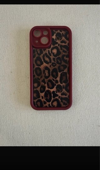 Funda iPhone 14, leopardo burdeos