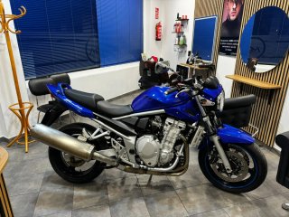 Suzuki Bandit 650 Naked Azul