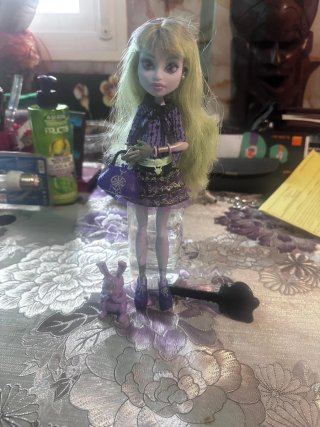 Monster High Twyla Muñeca
