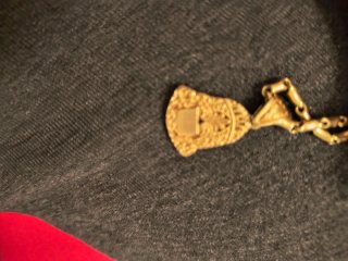 Colgante de oro con rostro Camarón