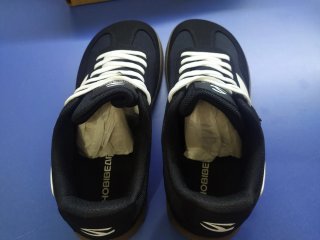 Zapatillas Hobibear Barefoot Negras y Blancas