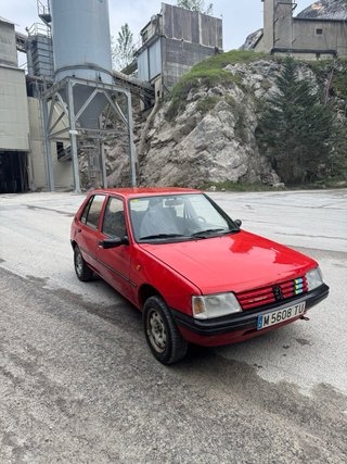 Peugeot 205 1996