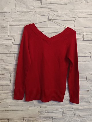 Jersey cuello pico rojo