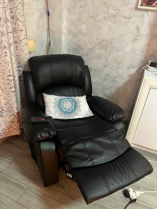 Sillón masajeador con reposapiés