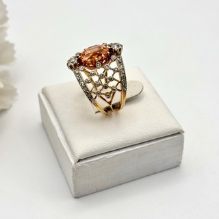 Anillo Oro 18kt con gema Naranja y Diamantes