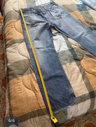Jeans uomo strappati