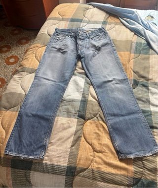 Jeans uomo strappati