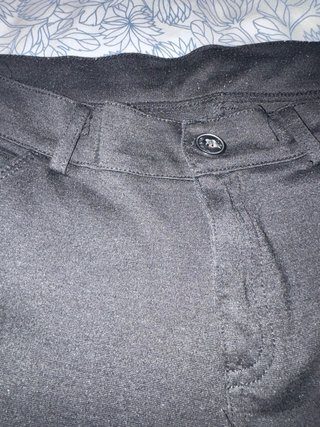 Pantalón negro largo