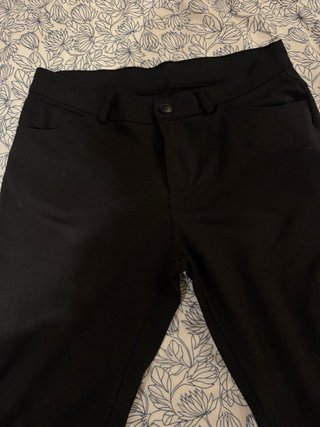 Pantalón negro largo