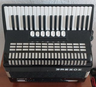 Acordeón Hohner Student 80
