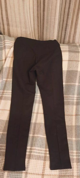1,50€cada prenda Pantalones grises