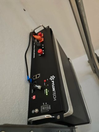 Batería Litio Pylontech 24V 2.4kW