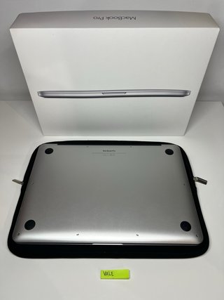 Apple Macbook Pro 13” -  Pari al NUOVO - Full Set