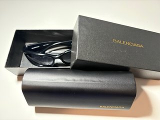 Occhiali Balenciaga Neri e Grigio