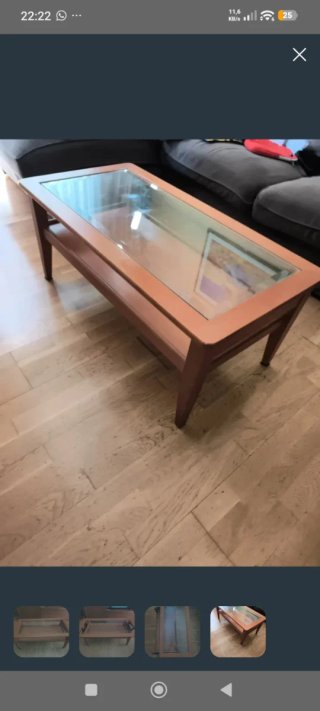Mesa de centro de madera y cristal