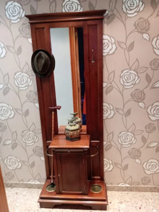 Mueble recibidor madera con espejo