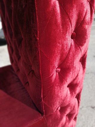 2 Sillones Capitoné Terciopelo Rojo y Dorado