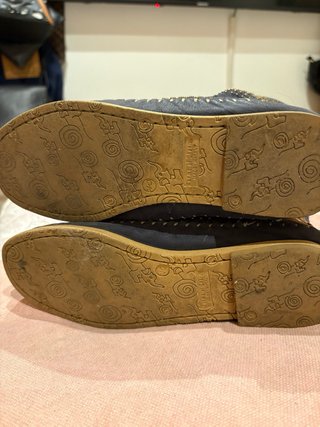 Botas Karma of Charme tachuelas azul y oro