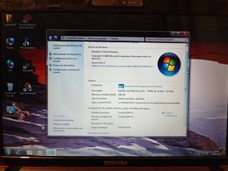 Portátil Rojo SSD (Muy Rápido) • 8GB RAM • Toshiba