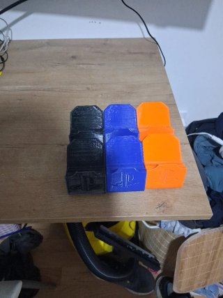 Soportes Mandos PS4 impreso en 3d