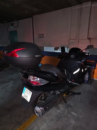 Suzuki Burgman 400 2007 Negra