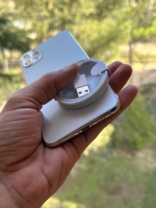 iPhone 11 Pro Max CHOLLO