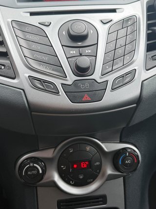 Ford Fiesta 2011 82cv