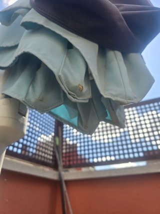 Sombrilla para exterior + Base de sujección