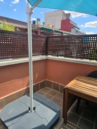 Sombrilla para exterior + Base de sujección