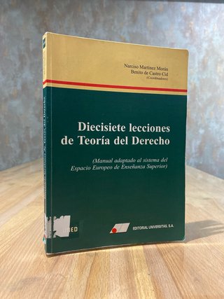 Contiene 7 libros de derecho