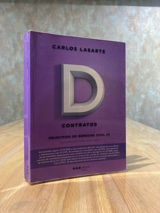 Contiene 7 libros de derecho