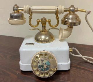 Teléfonos antiguos