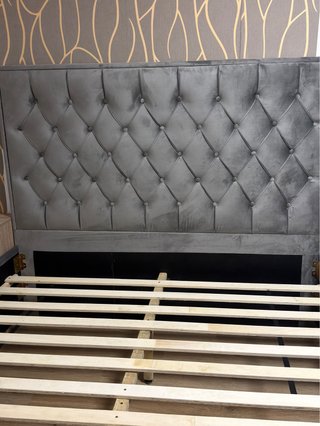 Cama 150x190 Gris Terciopelo