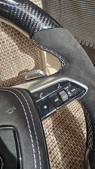 Volante Audi RS Carbono Forjado LED