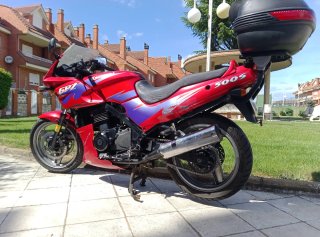 Kawasaki GPZ 500S