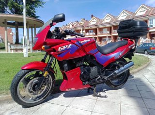 Kawasaki GPZ 500S