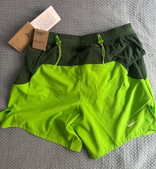 Pantalón corto  trail running Nike verde